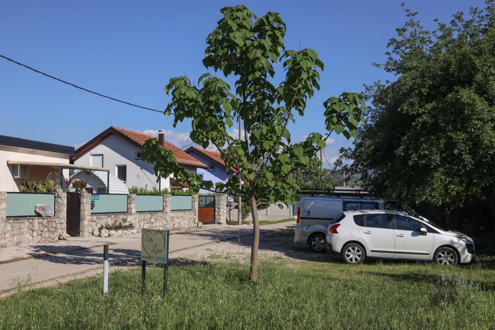 Villa Lyra Τρέμπινιε Εξωτερικό φωτογραφία